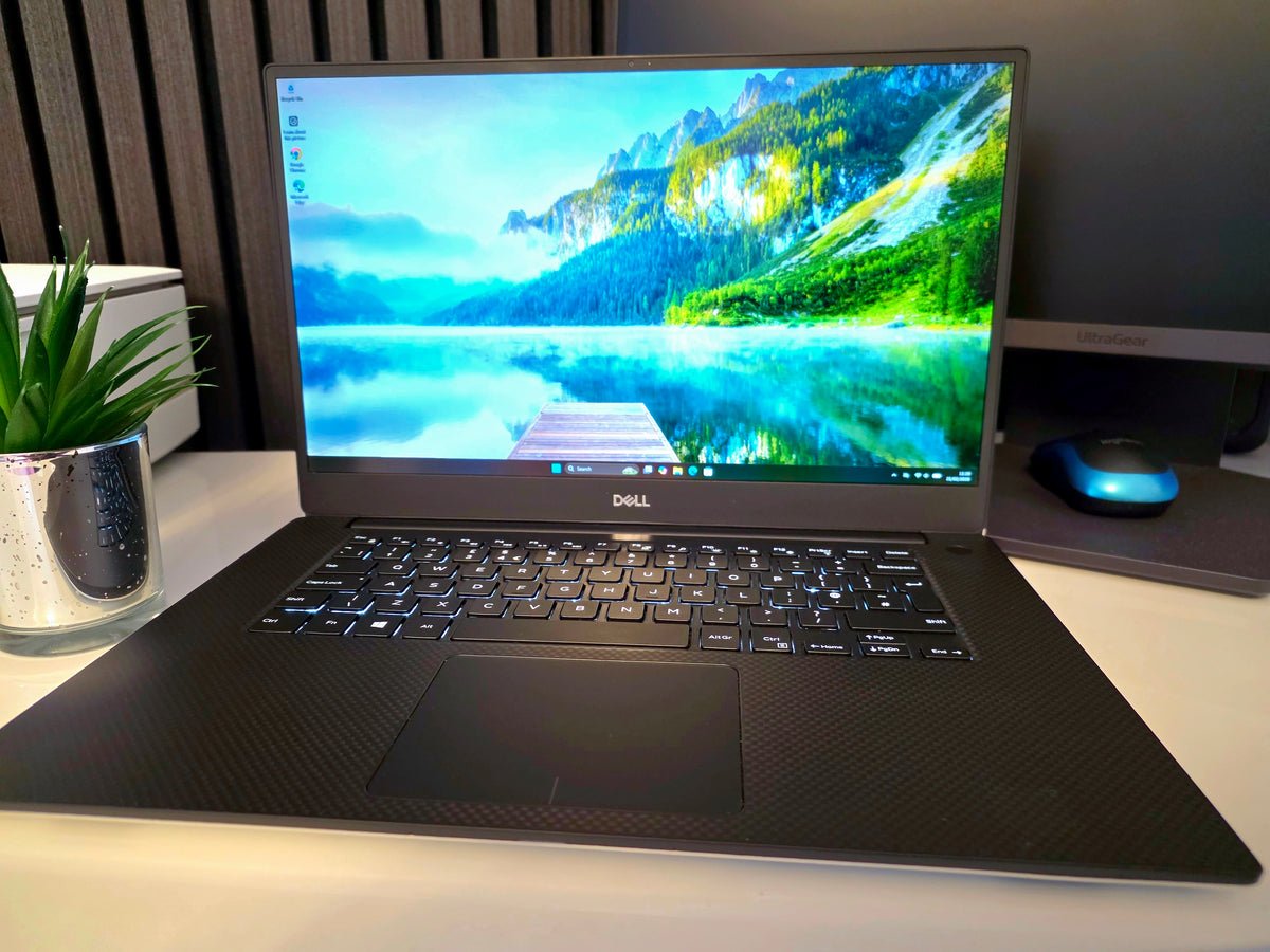 Dell XPS 15 7590 Laptop | Intel Core i7-9750H | 16GB RAM | 512 Ssd | NVIDIA GTX 1650