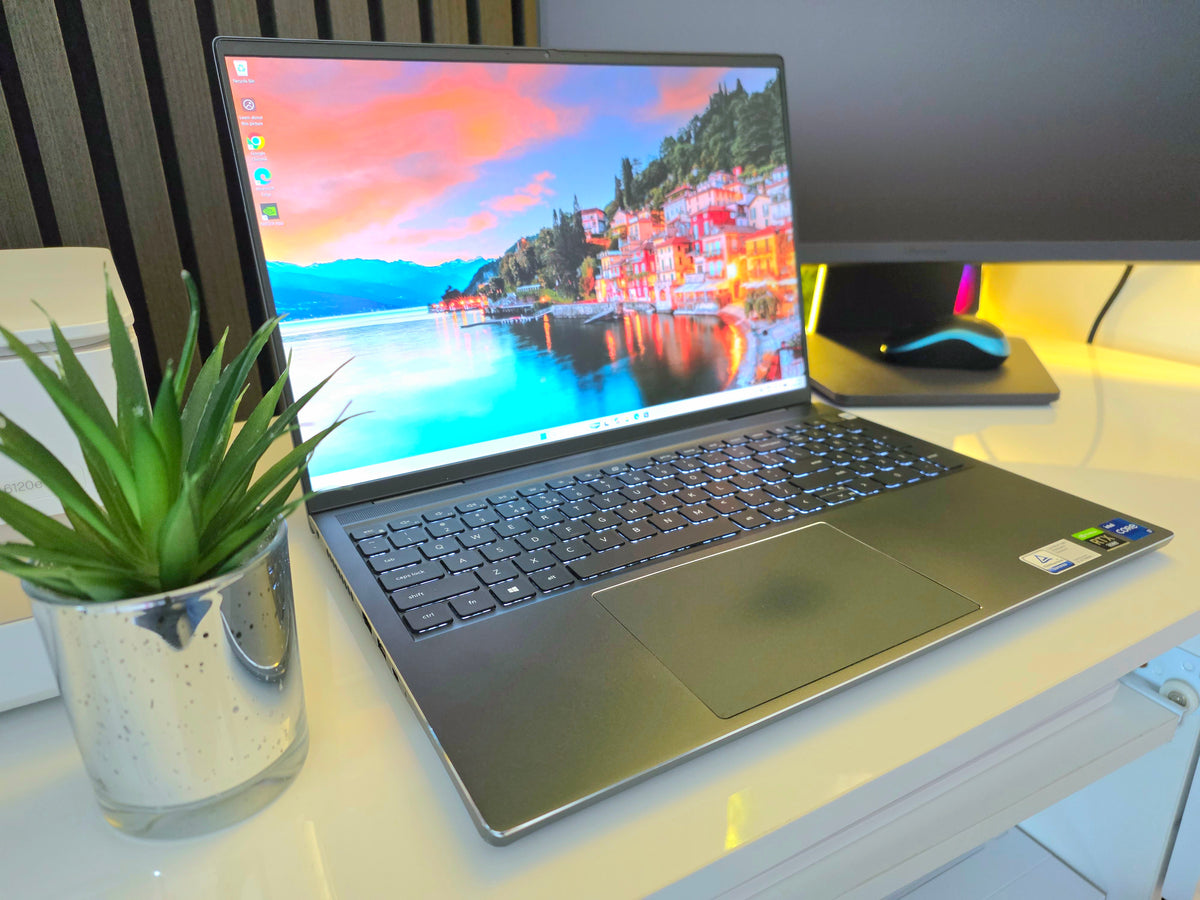 Dell Inspiron 16 Plus 7610 3K Laptop | i7-11800H | RTX 30 Serie | 16GB RAM | 512GB SSD