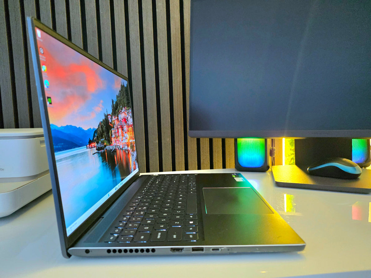 Dell Inspiron 16 Plus 7610 3K Laptop | i7-11800H | RTX 30 Serie | 16GB RAM | 512GB SSD
